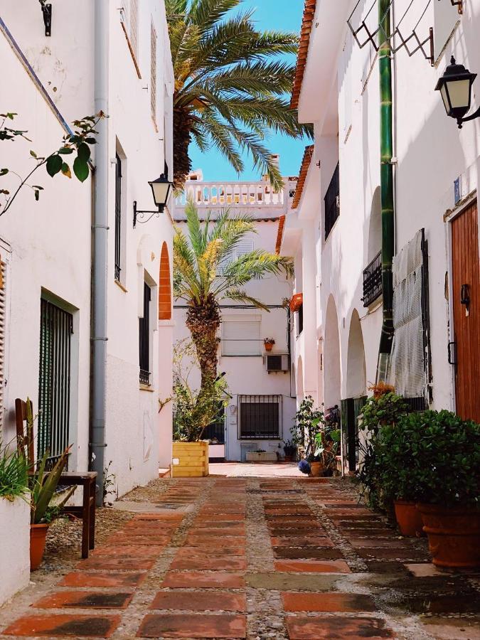 Apartamento Con Licencia En 锡切斯 外观 照片
